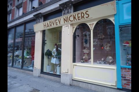 Harvey_Nichols_windows__2_